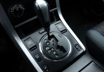 Подержанный автомобиль Suzuki Grand Vitara 2014 года (15 фото)