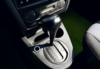 Подержанный автомобиль Ford Fusion 2007 года (11 фото)