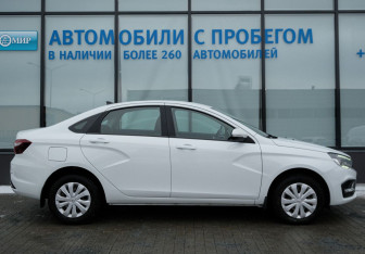 Подержанный автомобиль LADA (ВАЗ) Vesta Sedan 2023 года (6 фото)