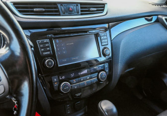 Подержанный автомобиль Nissan Qashqai 2014 года (11 фото)