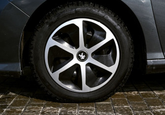 Подержанный автомобиль Peugeot 308 Hatchback 2010 года (19 фото)