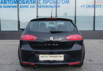 Подержанный автомобиль SEAT Leon Hatchback 2012 года (4 фото)