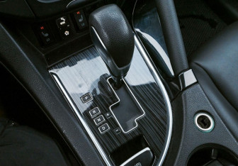 Подержанный автомобиль DongFeng AX7 2018 года (16 фото)