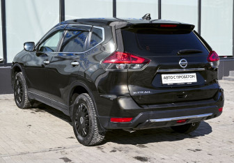 Подержанный автомобиль Nissan X-Trail 2019 года (3 фото)