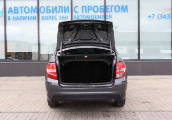 Подержанный автомобиль LADA (ВАЗ) Granta Sedan 2021 года (21 фото)