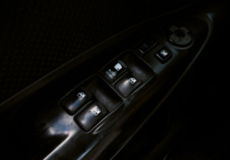 Подержанный автомобиль Hyundai Tucson 2007 года (13 фото)