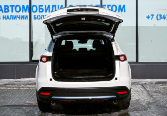 Подержанный автомобиль Mazda CX-9 2018 года (19 фото)