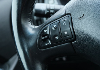 Подержанный автомобиль Kia Sportage 2015 года (15 фото)