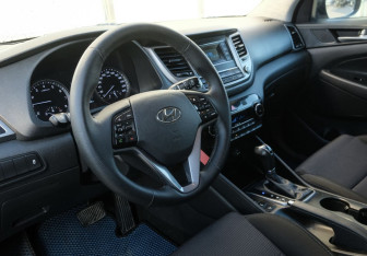 Подержанный автомобиль Hyundai Tucson 2015 года (9 фото)