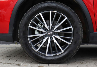 Подержанный автомобиль Chery Tiggo 8 Pro 2023 года (22 фото)