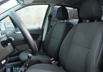 Подержанный автомобиль Datsun on-DO 2015 года (17 фото)