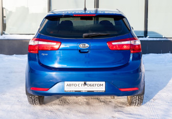 Подержанный автомобиль Kia Rio Hatchback 2012 года (5 фото)