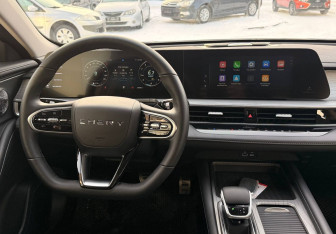 Подержанный автомобиль Chery Arrizo 8 2024 года (12 фото)