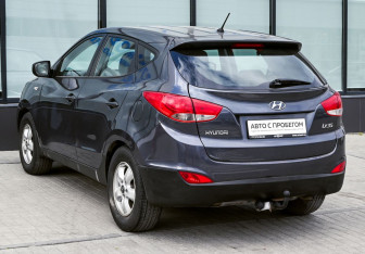 Подержанный автомобиль Hyundai ix35 2010 года (3 фото)