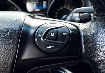 Подержанный автомобиль Ford Focus Hatchback 2013 года (14 фото)
