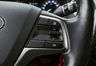 Подержанный автомобиль Hyundai Solaris Sedan 2017 года (14 фото)