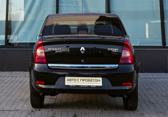 Подержанный автомобиль Renault Logan Sedan 2011 года (4 фото)