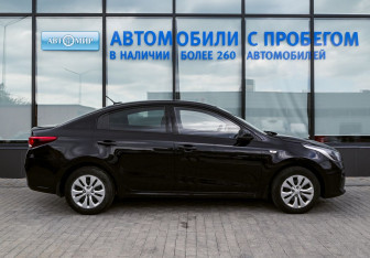 Подержанный автомобиль Kia Rio Sedan 2019 года (6 фото)