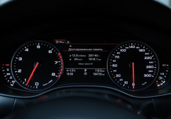 Подержанный автомобиль Audi A6 Sedan 2012 года (17 фото)