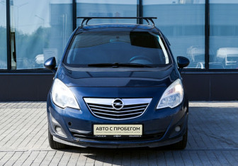 Подержанный автомобиль Opel Meriva 2012 года (8 фото)