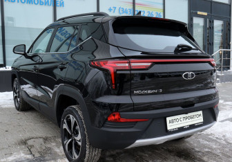 Новый Москвич 3 2024 (3 фото)