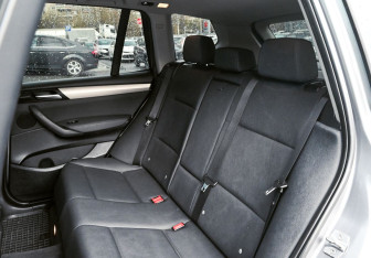 Подержанный автомобиль BMW X3 2014 года (16 фото)