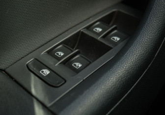 Подержанный автомобиль Skoda Rapid Liftback 2021 года (11 фото)