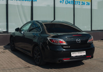 Подержанный автомобиль Mazda 6 Sedan 2010 года (3 фото)