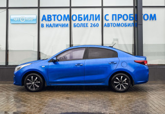 Подержанный автомобиль Kia Rio Sedan 2018 года (2 фото)