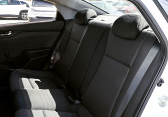 Подержанный автомобиль Hyundai Solaris Sedan 2018 года (17 фото)