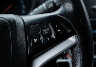 Подержанный автомобиль Chevrolet Orlando 2013 года (14 фото)