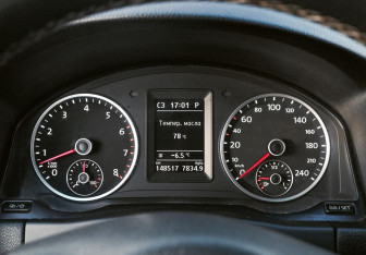 Подержанный автомобиль Volkswagen Tiguan 2016 года (19 фото)