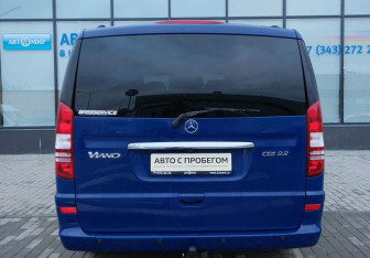 Подержанный автомобиль Mercedes-Benz Viano 2010 года (4 фото)