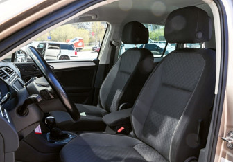 Подержанный автомобиль Volkswagen Tiguan 2017 года (16 фото)