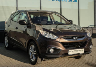 Подержанный автомобиль Hyundai ix35 2010 года (7 фото)