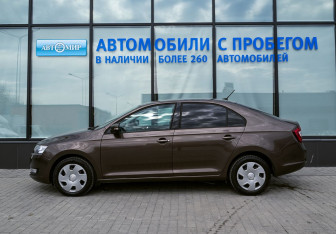 Подержанный автомобиль Skoda Rapid Liftback 2018 года (2 фото)