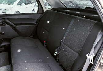 Подержанный автомобиль LADA (ВАЗ) Granta Sedan 2018 года (14 фото)