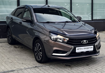Подержанный автомобиль LADA (ВАЗ) Vesta Sedan 2019 года (7 фото)