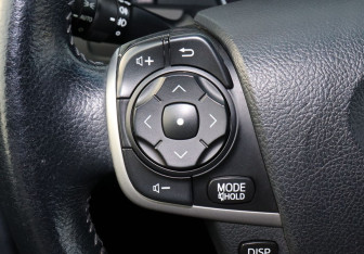 Подержанный автомобиль Toyota Camry Sedan 2012 года (14 фото)