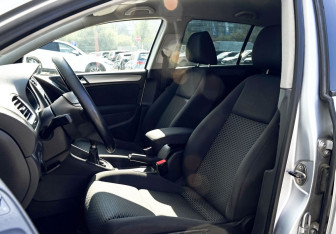 Подержанный автомобиль Volkswagen Golf Hatchback 2010 года (14 фото)