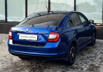 Подержанный автомобиль Skoda Rapid Liftback 2018 года (5 фото)