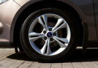 Подержанный автомобиль Ford Focus Hatchback 2013 года (21 фото)