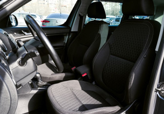 Подержанный автомобиль Skoda Yeti 2016 года (16 фото)