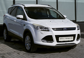 Подержанный автомобиль Ford Kuga 2014 года (7 фото)