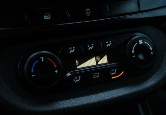 Подержанный автомобиль LADA (ВАЗ) Vesta Sedan 2019 года (12 фото)