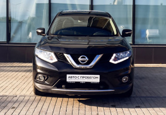 Подержанный автомобиль Nissan X-Trail 2017 года (8 фото)