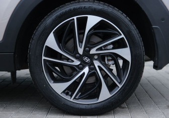 Подержанный автомобиль Hyundai Tucson 2016 года (22 фото)