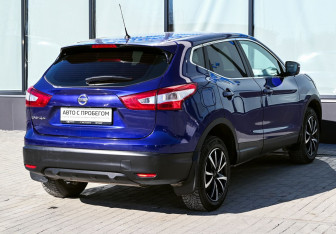 Подержанный автомобиль Nissan Qashqai 2014 года (5 фото)