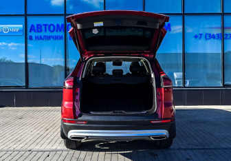 Подержанный автомобиль Geely Atlas Pro 2023 года (21 фото)