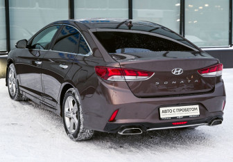 Подержанный автомобиль Hyundai Sonata 2017 года (3 фото)